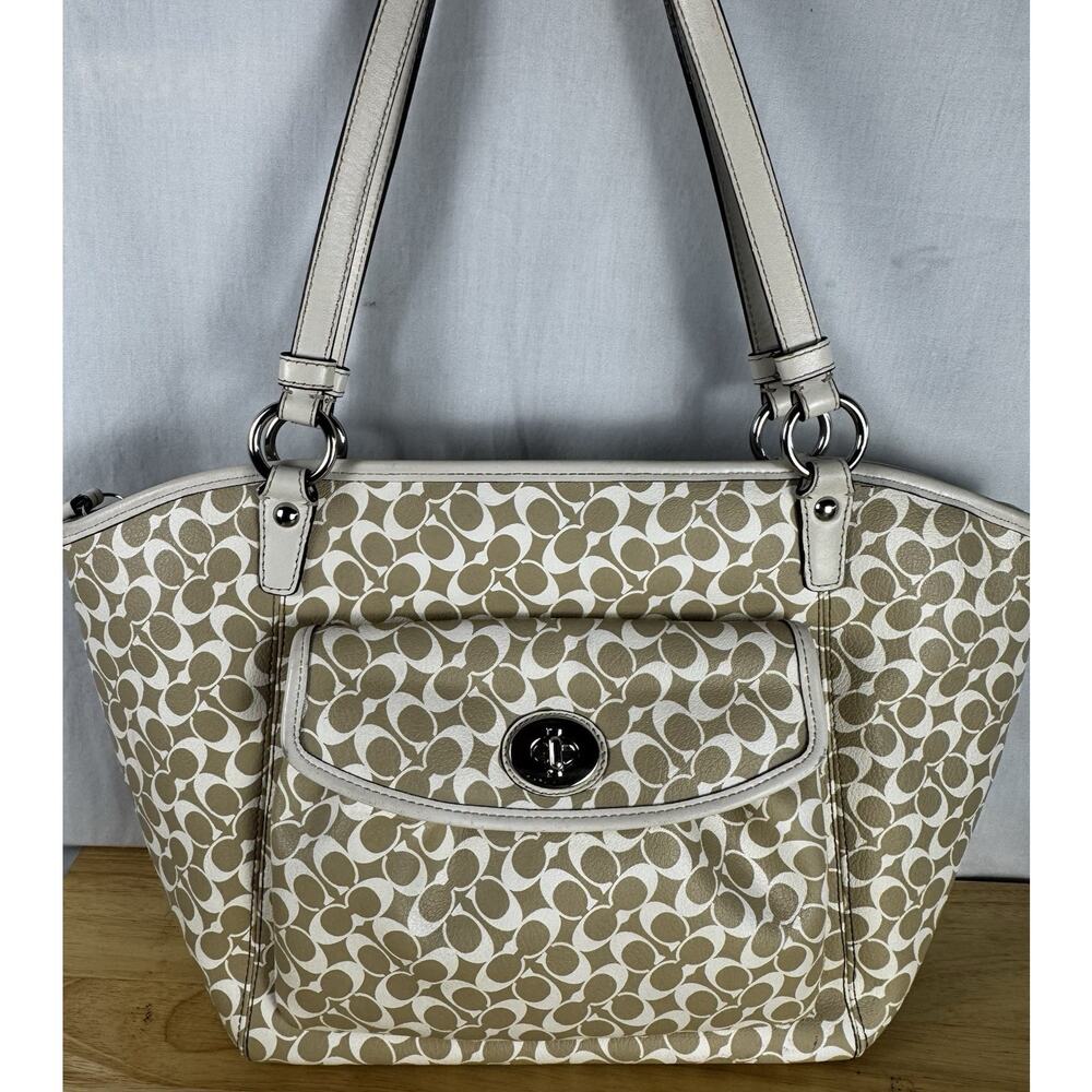 Coach Signature Chelsea Lea Medium Shoulder Tote Bag C1093-F15135